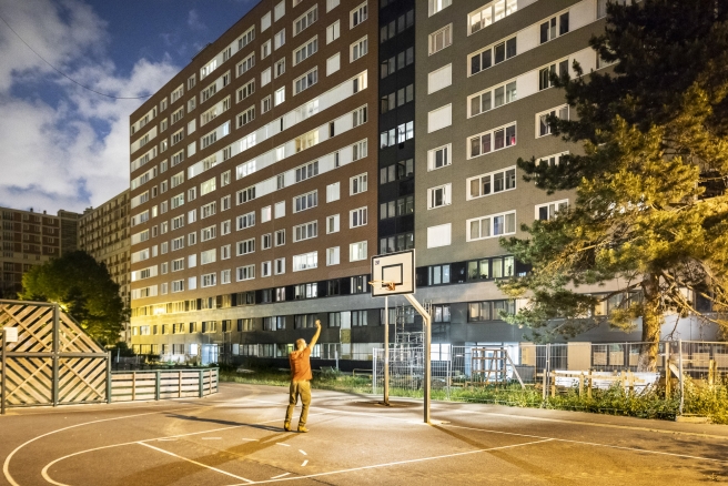 La résidence Truillot d'Ivry-sur-Seine a bénéficié d'une rénovation thermique menée par l'Office public de l'habitat d'Ivry, et d'un soutien du FEDER entre 2016 et 2018 à hauteur de 2,2 millions d'euros. La résidence Truillot d'Ivry-sur-Seine a bénéficié d'une rénovation thermique menée par l'Office public de l'habitat d'Ivry, et d'un soutien du FEDER entre 2016 et 2018 à hauteur de 2,2 millions d'euros.