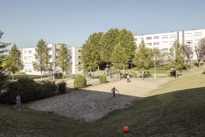 A Osny, dans le Val-d'Oise, 275 logements sociaux énergivores de la résidence de la Viosne ont fait l'objet d'une réhabilitation menée par Emmaüs Habitat. A Osny, dans le Val-d'Oise, 275 logements sociaux énergivores de la résidence de la Viosne ont fait l'objet d'une réhabilitation menée par Emmaüs Habitat.