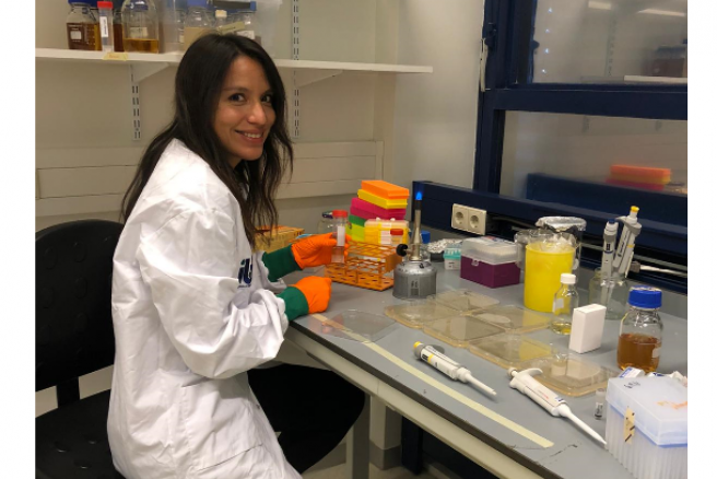 Helena Shomar est docteur en ingénierie biologique et cherche à découvrir de nouveaux antiviraux Helena Shomar est docteur en ingénierie biologique et cherche à découvrir de nouveaux antiviraux