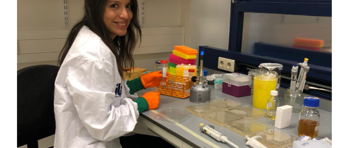 Photo d'Helena Shomar est docteur en ingénierie biologique et cherche à découvrir de nouveaux antiviraux