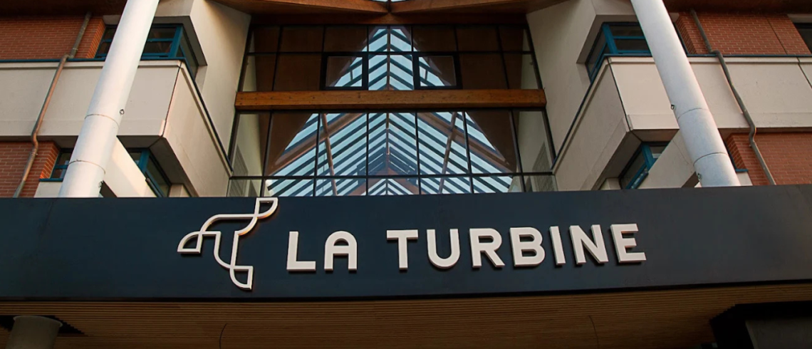 Photo de la façade de La Turbine