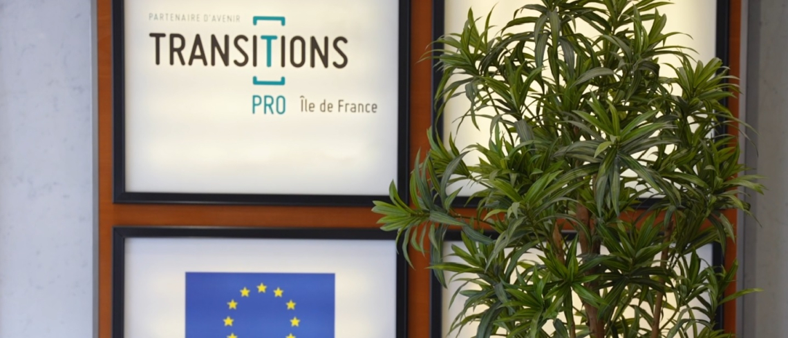 Plaque de l'organisme Transitions Pro Île-de-France.