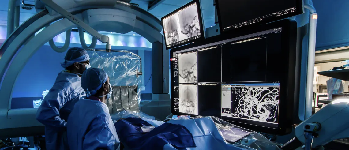 Photo de médecins spécialisés sur le cerveau