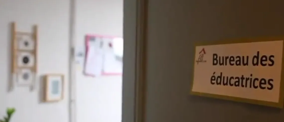 Photo du bureau des éducatrices de l'association Pow'her