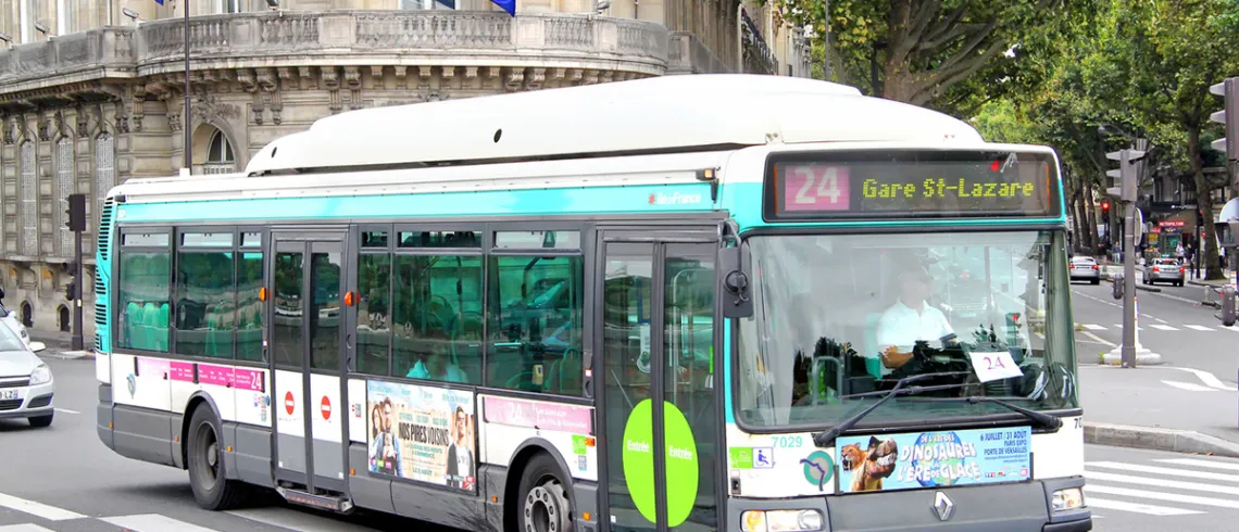 Photo d'un bus dans Paris
