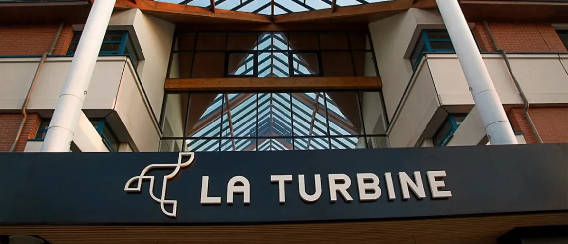 Photo de la façade de La Turbine