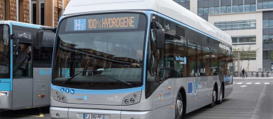 Les premiers bus à hydrogène ont fait leur apparition à Versailles