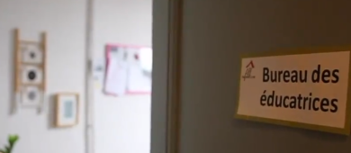 Photo du bureau des éducatrices de l'association Pow'her