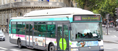 Photo d'un bus dans Paris