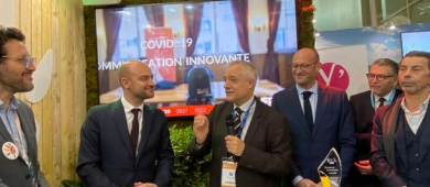 Photo de participants de la remise du Prix européen « Très Haut Débit » 